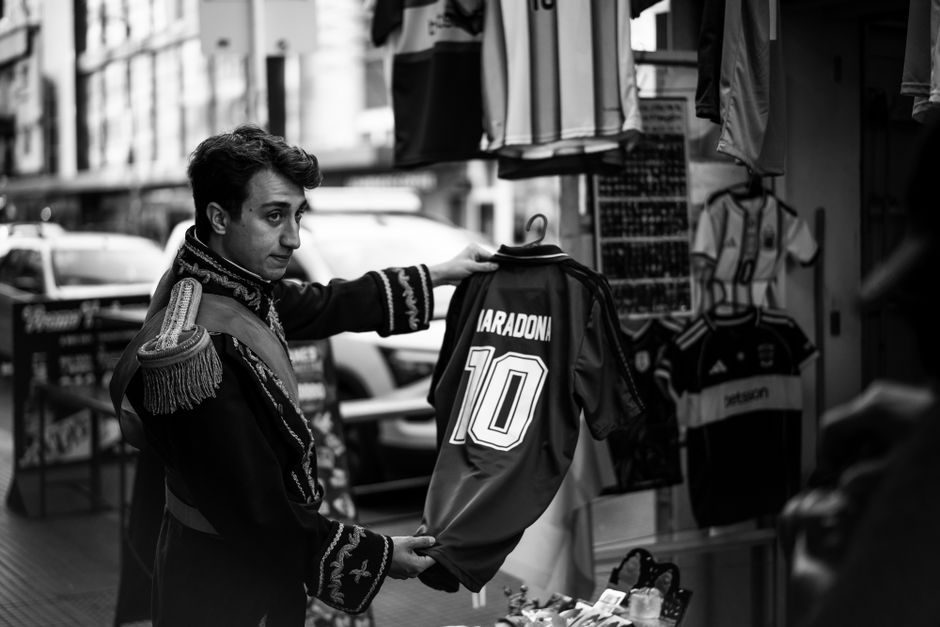 Furti e truffe nel collezionismo sportivo: come proteggere carte e memorabilia senza improvvisare